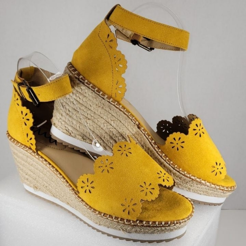 Suede Espadrille Wedge size 10W